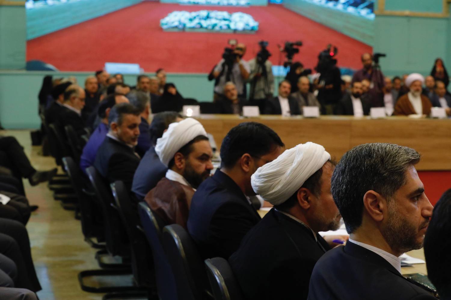 هیچ رئیس جمهوری در سه دهه اخیر به اندازه آیتالله رئیسی به فکر دیپلماسی فرهنگی نبوده است هیچ رئیس جمهوری در سه دهه اخیر به اندازه آیتالله رئیسی به فکر دیپلماسی فرهنگی نبوده است