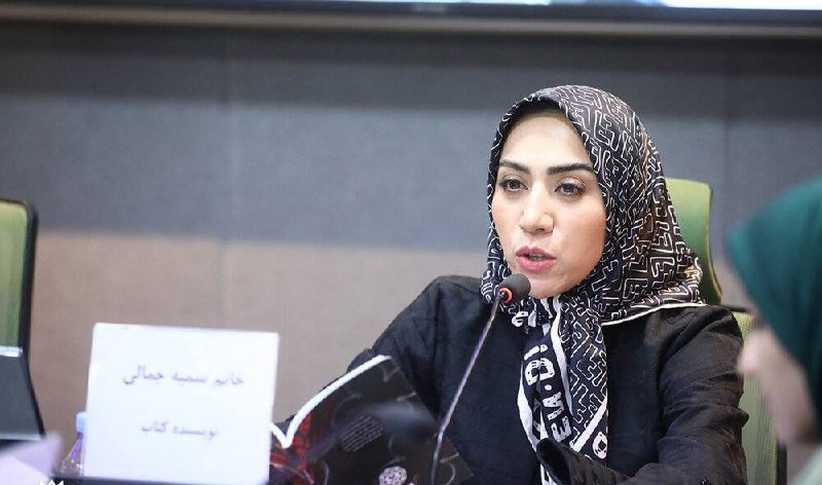 «پرچم در اهتزاز» ارک‌نامه نیست؛ نثر صمیمی کتاب منحصربه‌فرد است