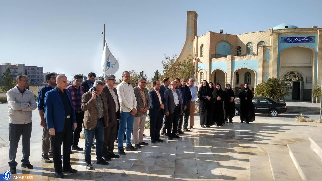 اجتماع دانشگاهیان دانشگاه آزاد در حمایت از مجاهدان فلسطینی اجتماع دانشگاهیان دانشگاه آزاد در حمایت از مجاهدان فلسطینی