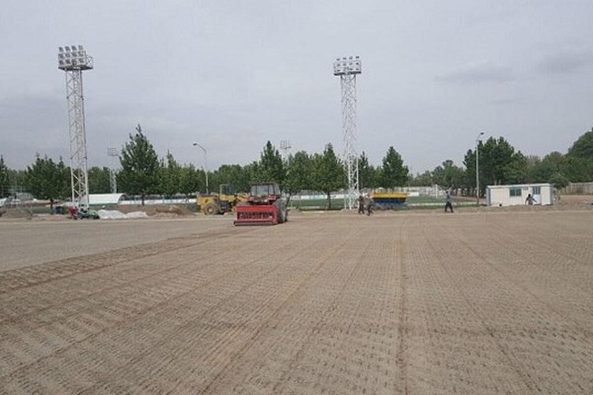 آغاز عملیات بازسازی زمین چمن شماره یک کمپ تیمهای ملی فوتبال