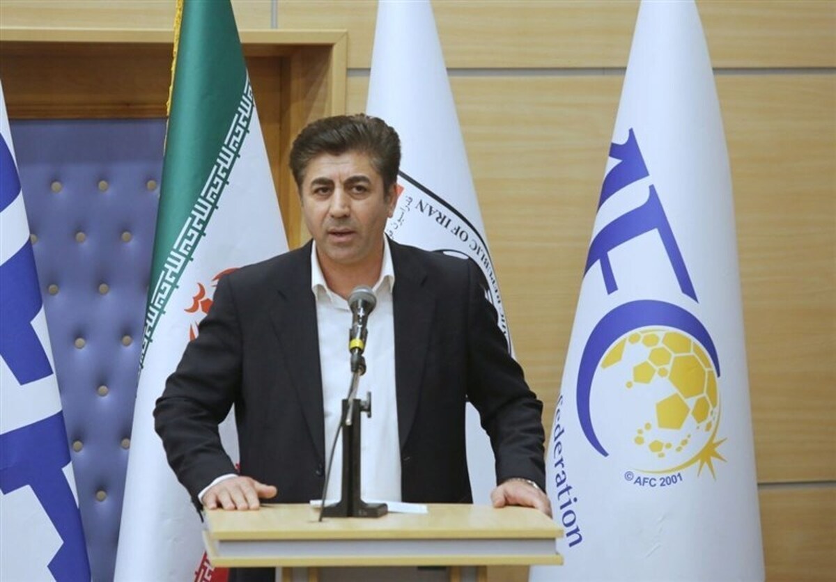 ممبینی: حمایت چشمبسته از تیم ملی نمیخواهیم در مورد بهاروند به بخش مثبت قضیه نگاه کنید