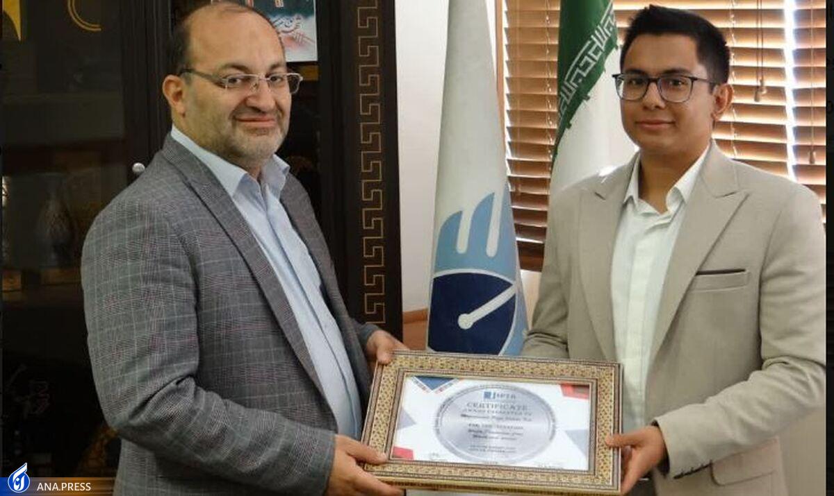 دانشجوی دانشگاه آزاد اصفهان بر سکوی دوم جهان ایستاد