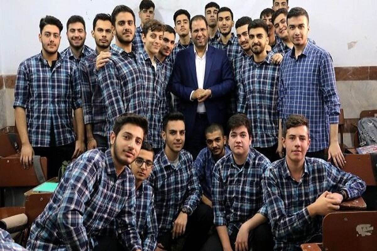 صحرایی: پویایی مدارس برای وصول به چشمانداز سند تحول بنیادین ضروری است