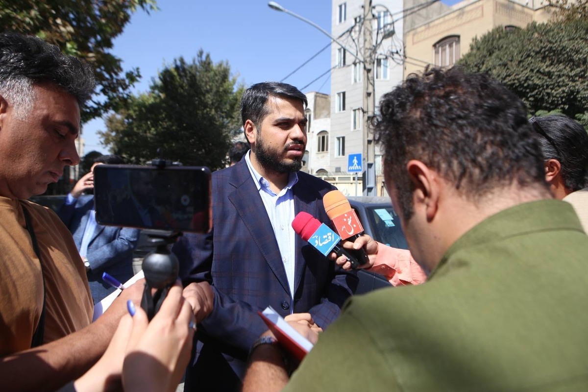 ۳۰ پله برقی تعویض و ۸ پله غیر ضروری جمعآوری میشوند