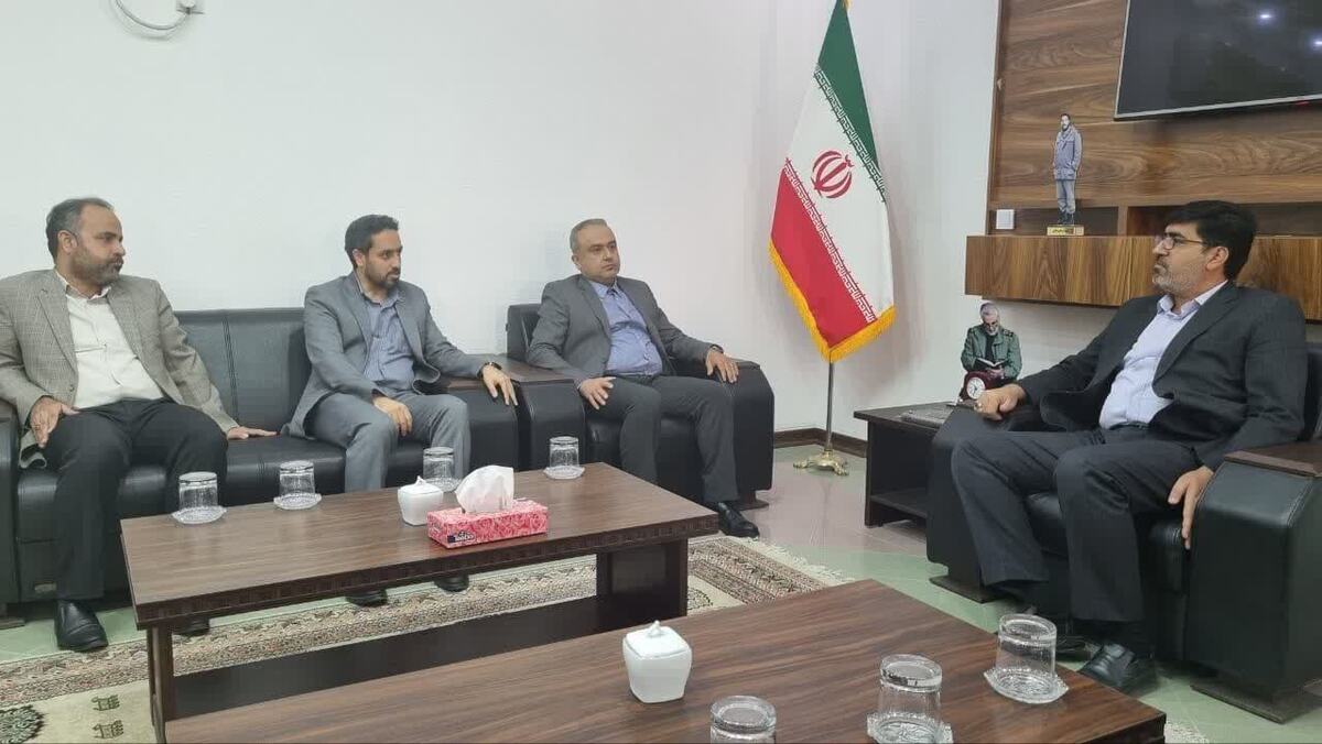 کارآفرینی؛ مبنای فعالیت دانشگاه آزاد/ برنامههای دانشبنیان برای کاهش وابستگی به شهریه در حال اجراست
