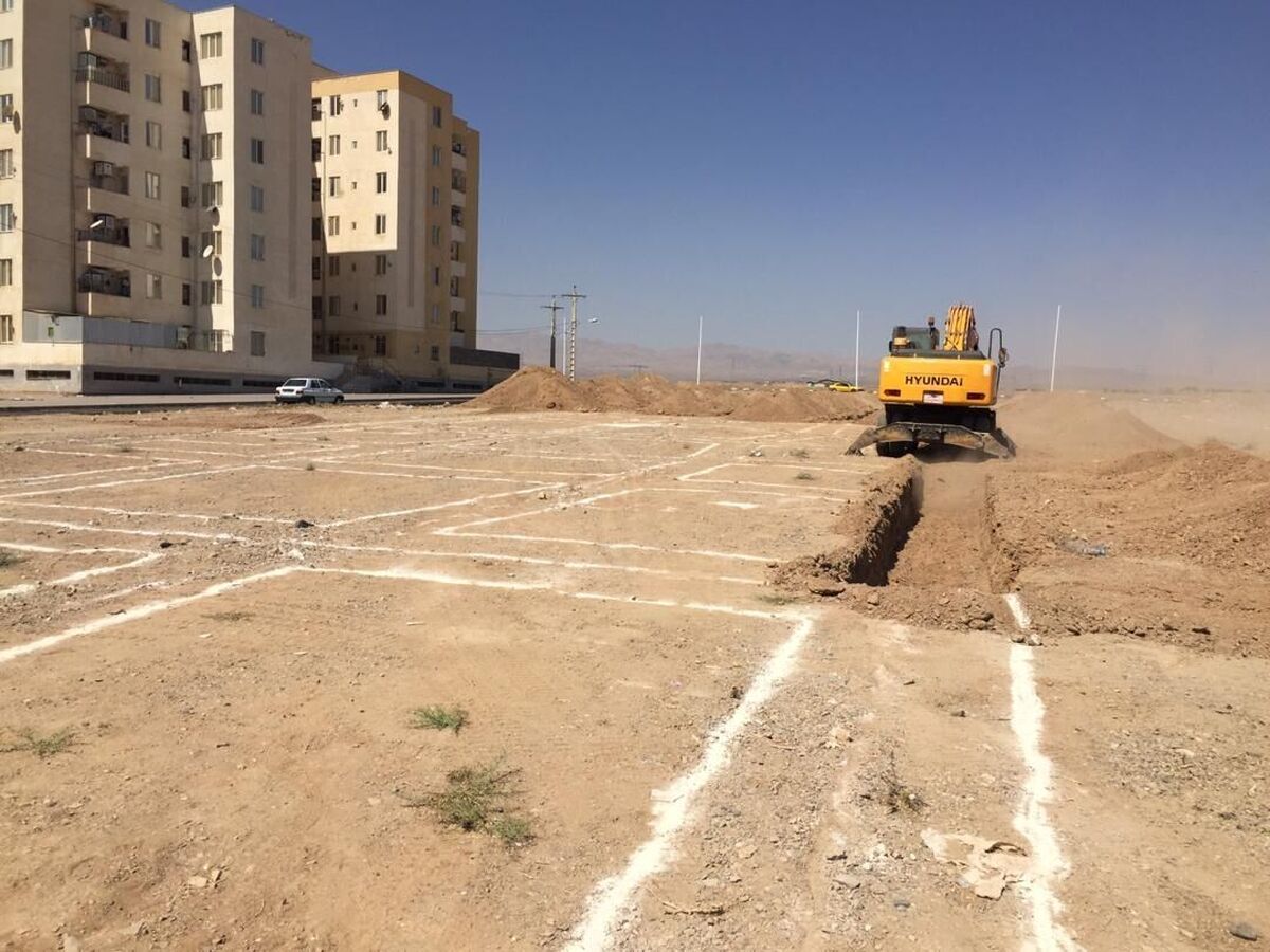 زمین رایگان به ۲۵۰۰ خانواده تهرانی اهدا شد