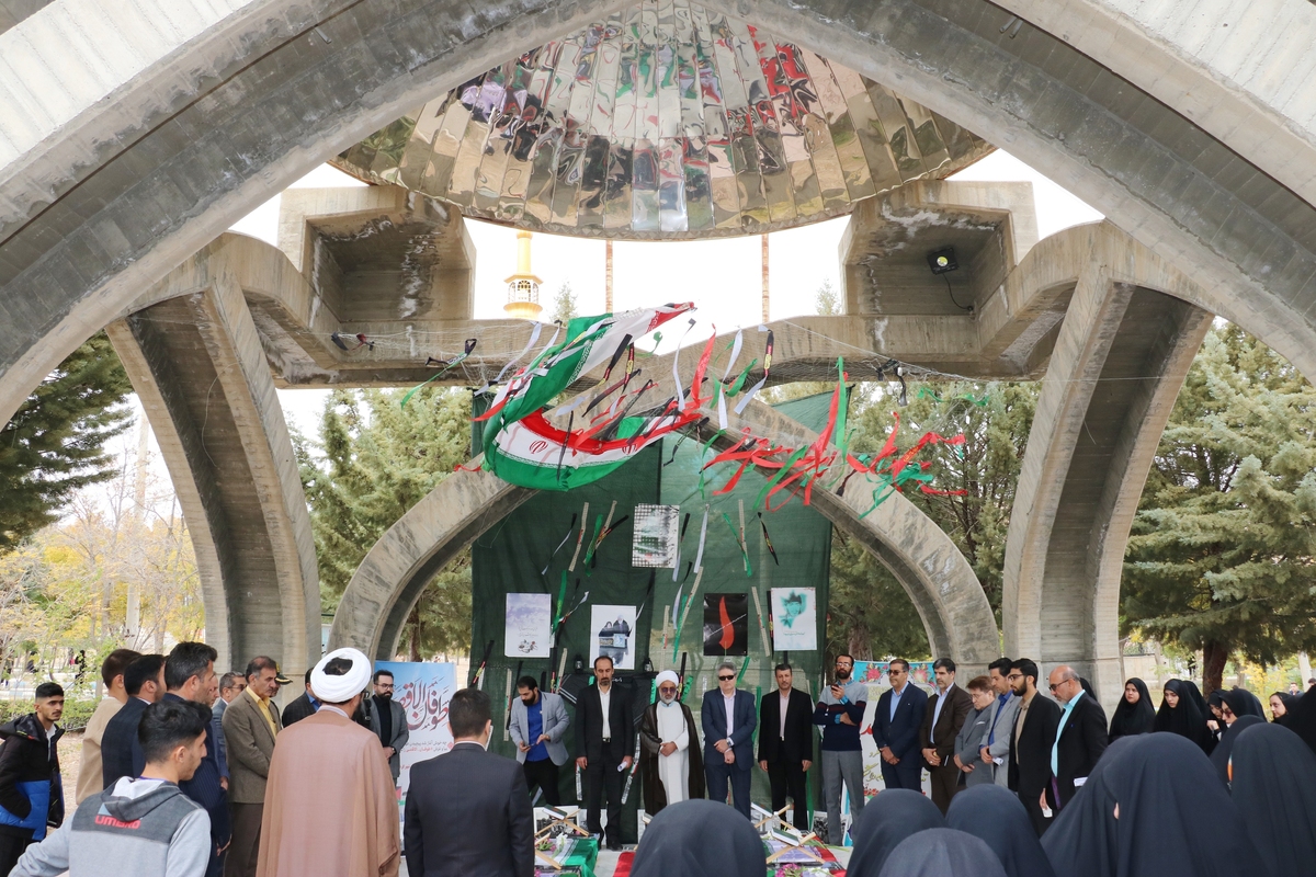 رسالت فرهیختگان دانشگاهی در قبال شهدا بسیار حساس است