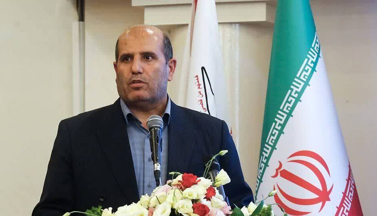 تقدیر از ۵ هنرمند ایثارگر و شاهد در نمایشگاه تجسمی ایثار