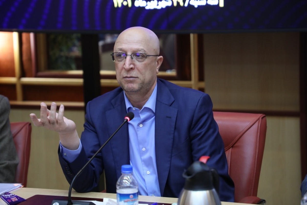 وزیر علوم دچار عارضه خفیف قلبی شد