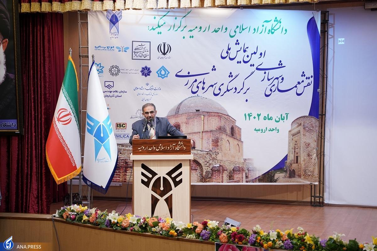 معماری خانههای قدیمی مصداق سفر به عالم دنیوی هستند