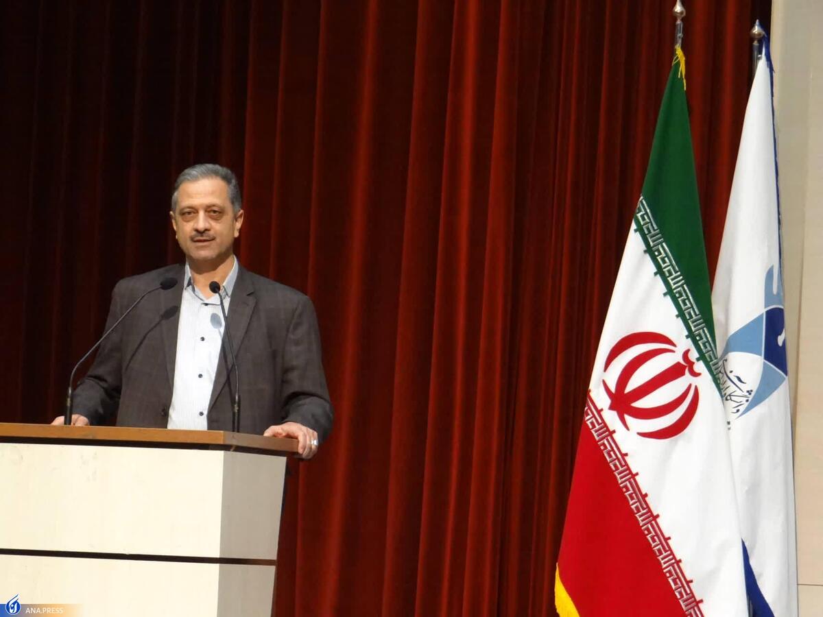نقش بیبدیل استادان در تقویت روحیه خودباوری و عزت ملی