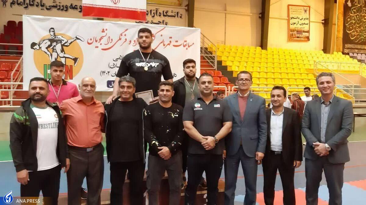 قهرمان مسابقات کشتی دانشجویان دانشگاه آزاد منطقه ۳ مشخص شد