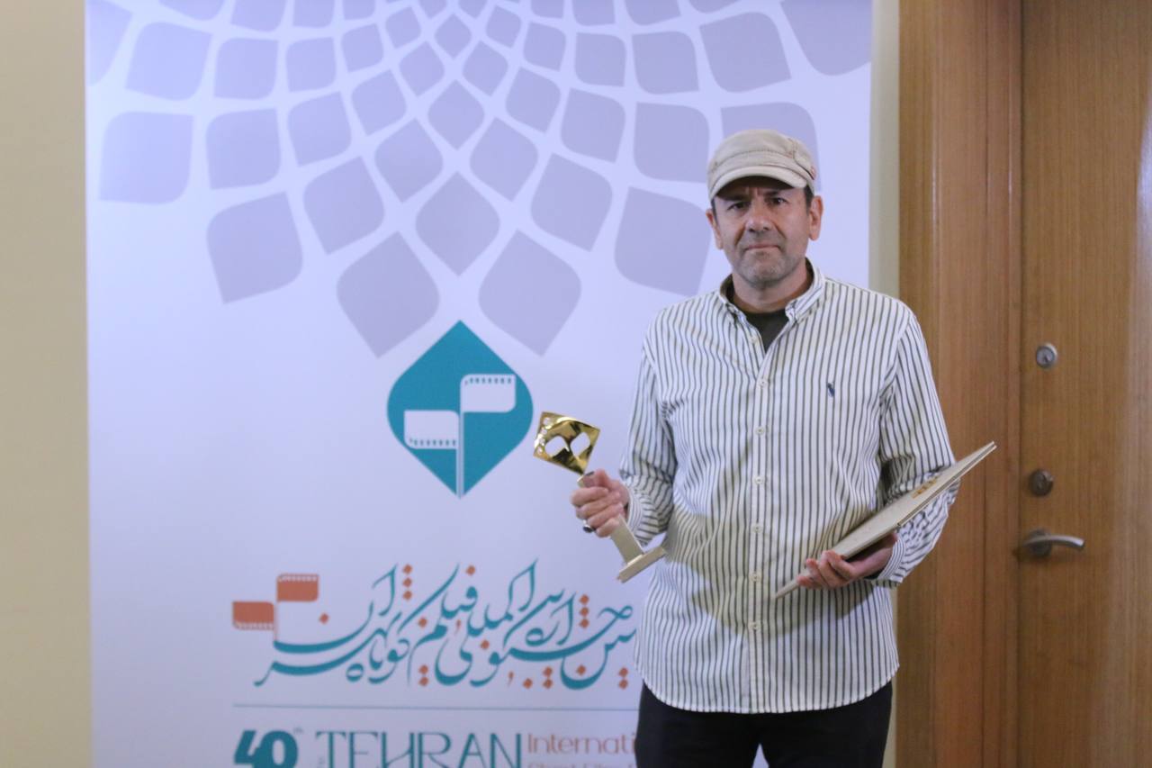 خزاعی: سینما اسلامی سینمای مترقی و ظلمستیز است نه سانسورکننده/ برگزیدگان چهلمین جشنواره بینالمللی فیلم کوتاه تهران معرفی شدند خزاعی: سینما اسلامی سینمای مترقی و ظلمستیز است نه سانسورکننده/ برگزیدگان چهلمین جشنواره بینالمللی فیلم کوتاه تهران معرفی شدند