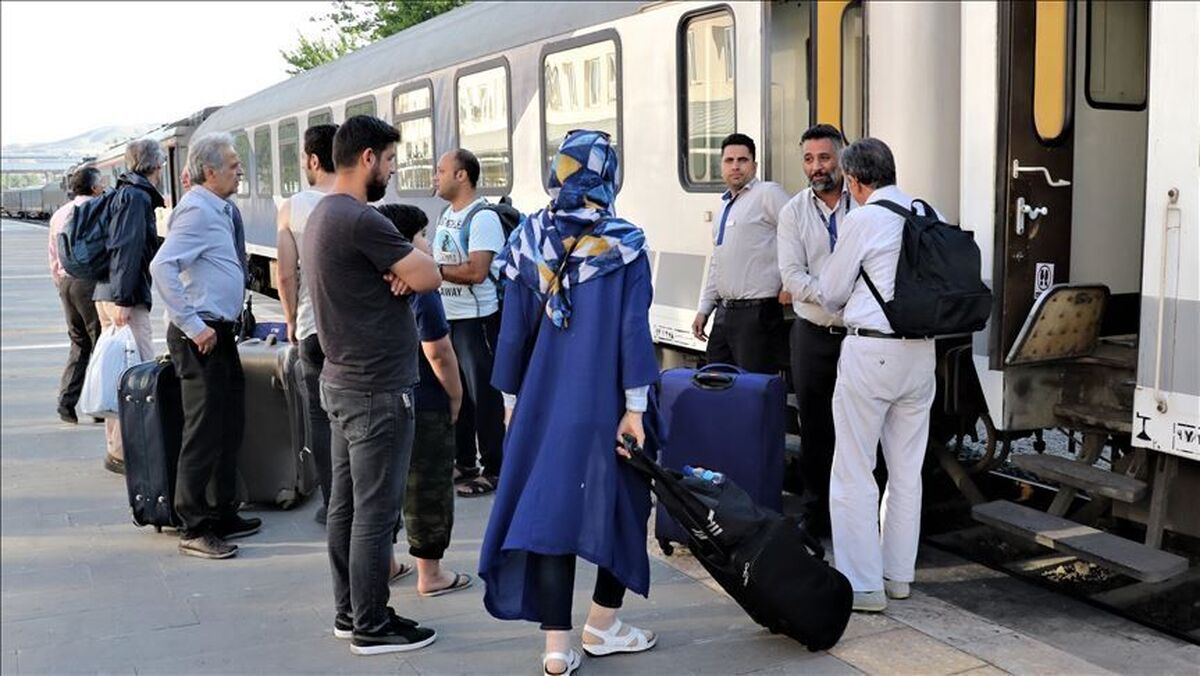پیشفروش بلیت قطارهای آذرماه از دوشنبه آغاز میشود