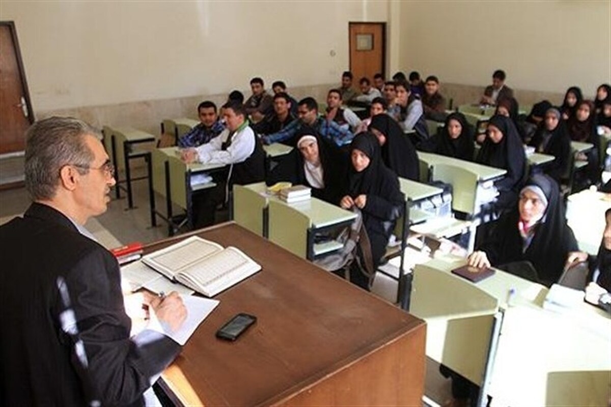 ۱۴۸۰ دانشجوی دکتری متقاضی تدریس در دانشگاه آزاد نجفآباد/ ۱۸۰ نفر انتخاب شدند