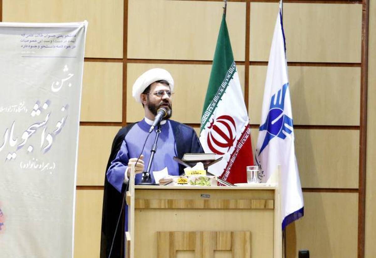 محیط دانشگاه برای دانشجویان فرصتی برای تمرین درسهای بزرگ زندگی است