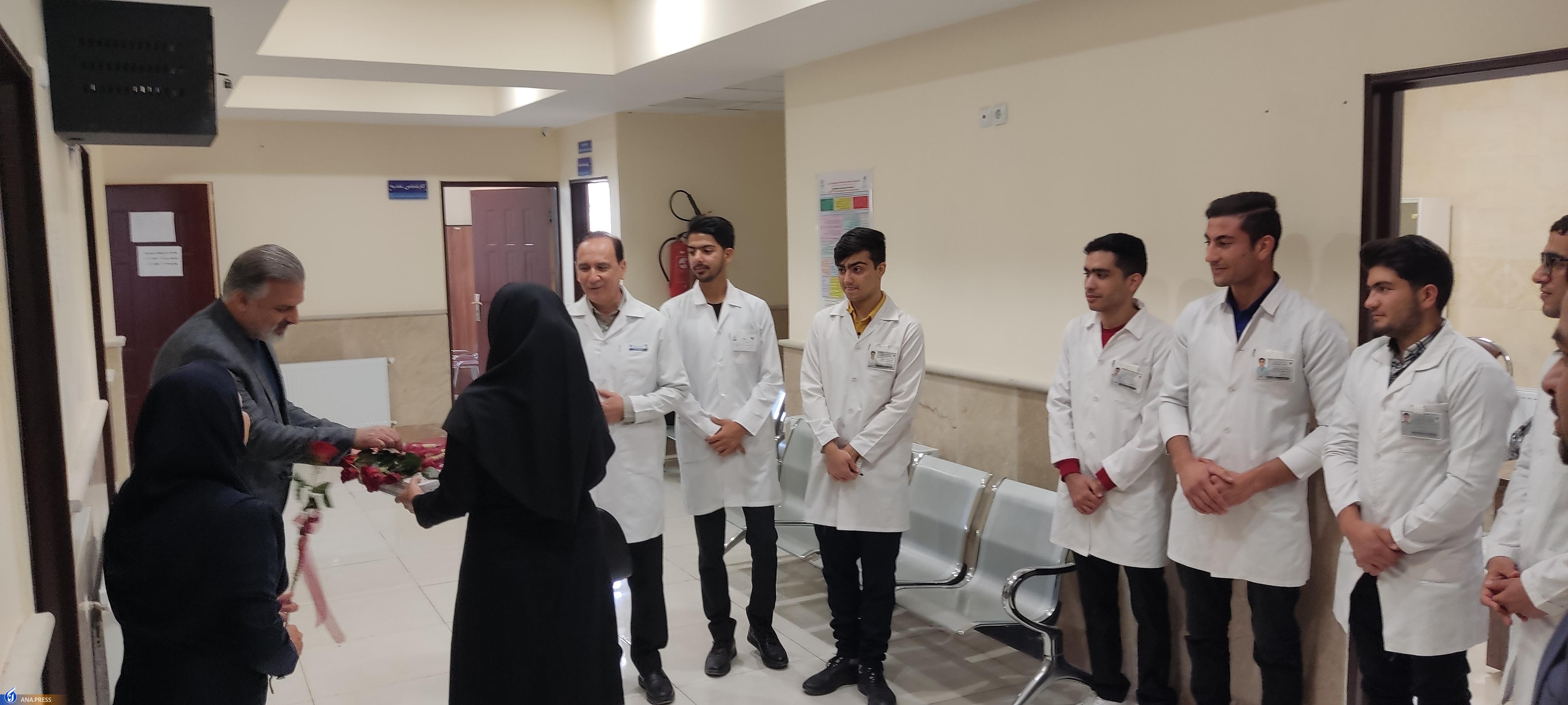 گرامیداشت روز پرستار در واحدهای دانشگاه آزاد اسلامی گرامیداشت روز پرستار در واحدهای دانشگاه آزاد اسلامی