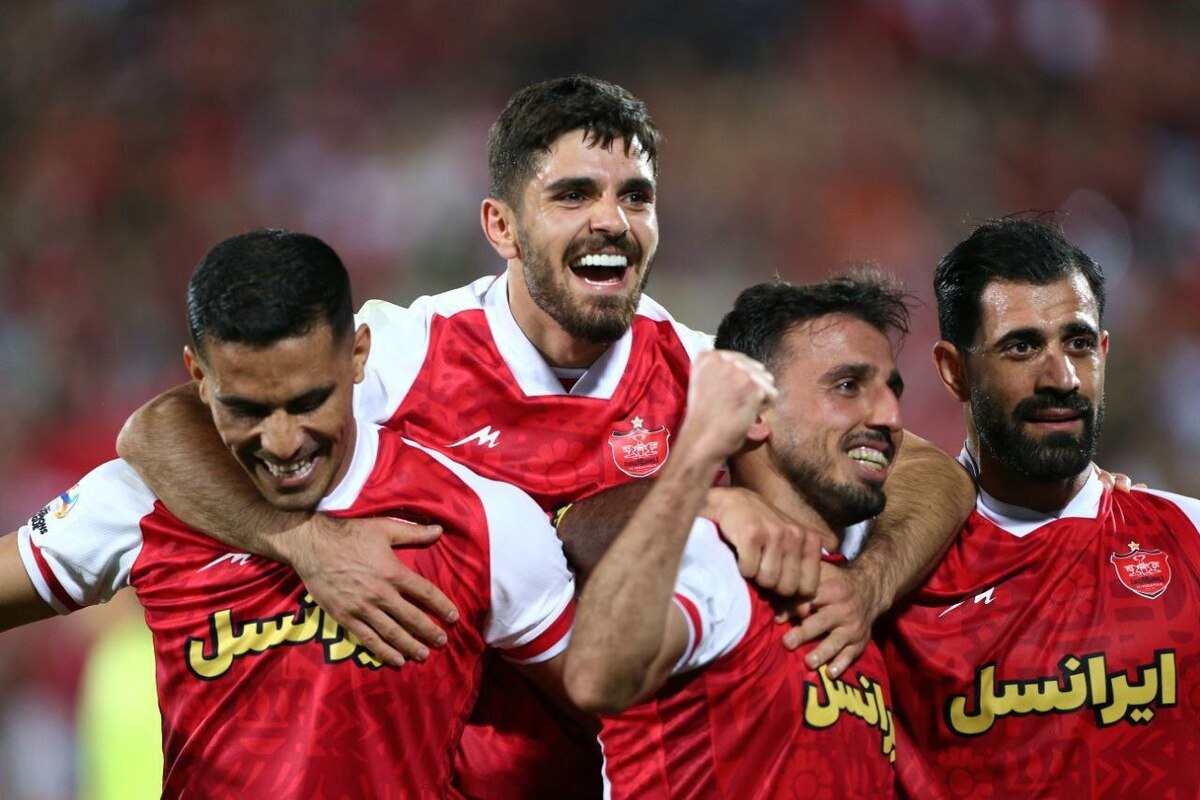 آشوبی: سپاهان مثل پرسپولیس فوقالعاده است نساجی عملکرد قابل دفاعی دارد