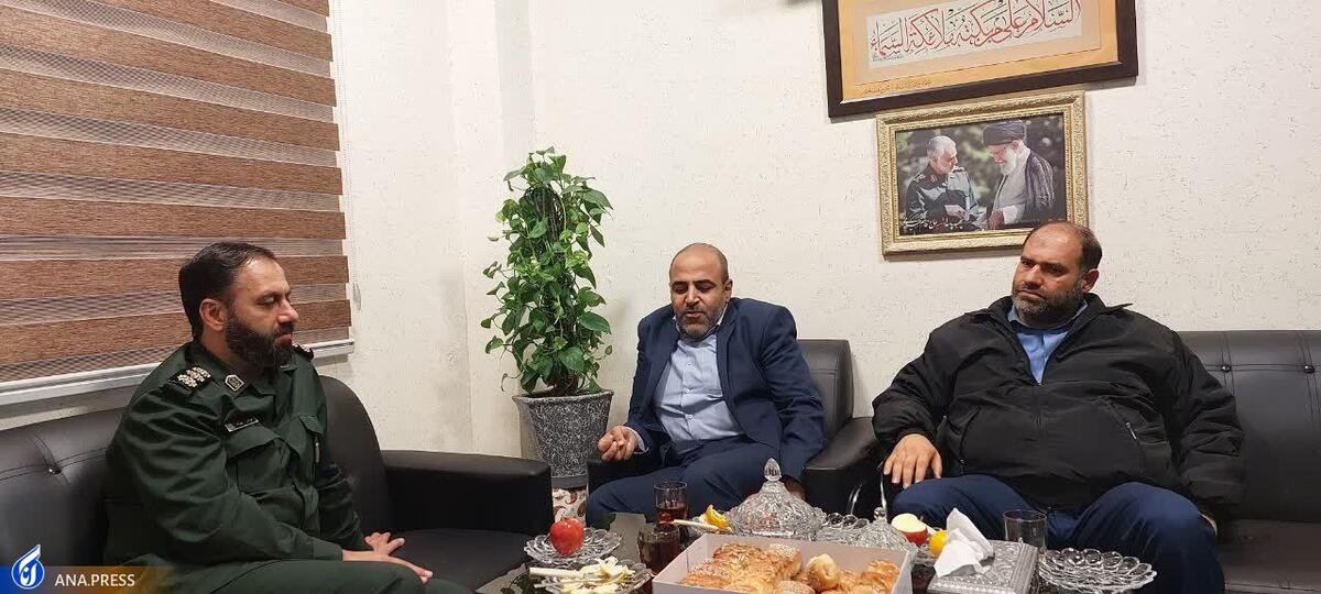 رفع مشکلات جامعه با همکاری نخبگان دانشگاهی امکانپذیر است