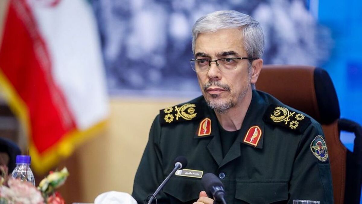 سرلشکر باقری: تکمیل فرآیند خلع سلاح گروههای ضدانقلاب با جدیت پیگیری شود