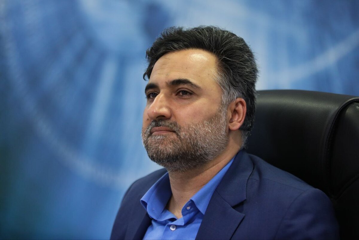 دهقانی در دانشگاه تربیت مدرس پای صحبتها و دغدغههای دانشجویان مینشیند