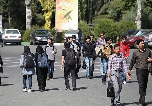 تورم هزینهها و مصائب نبود کار پارهوقت برای دانشجویان دانشجویان