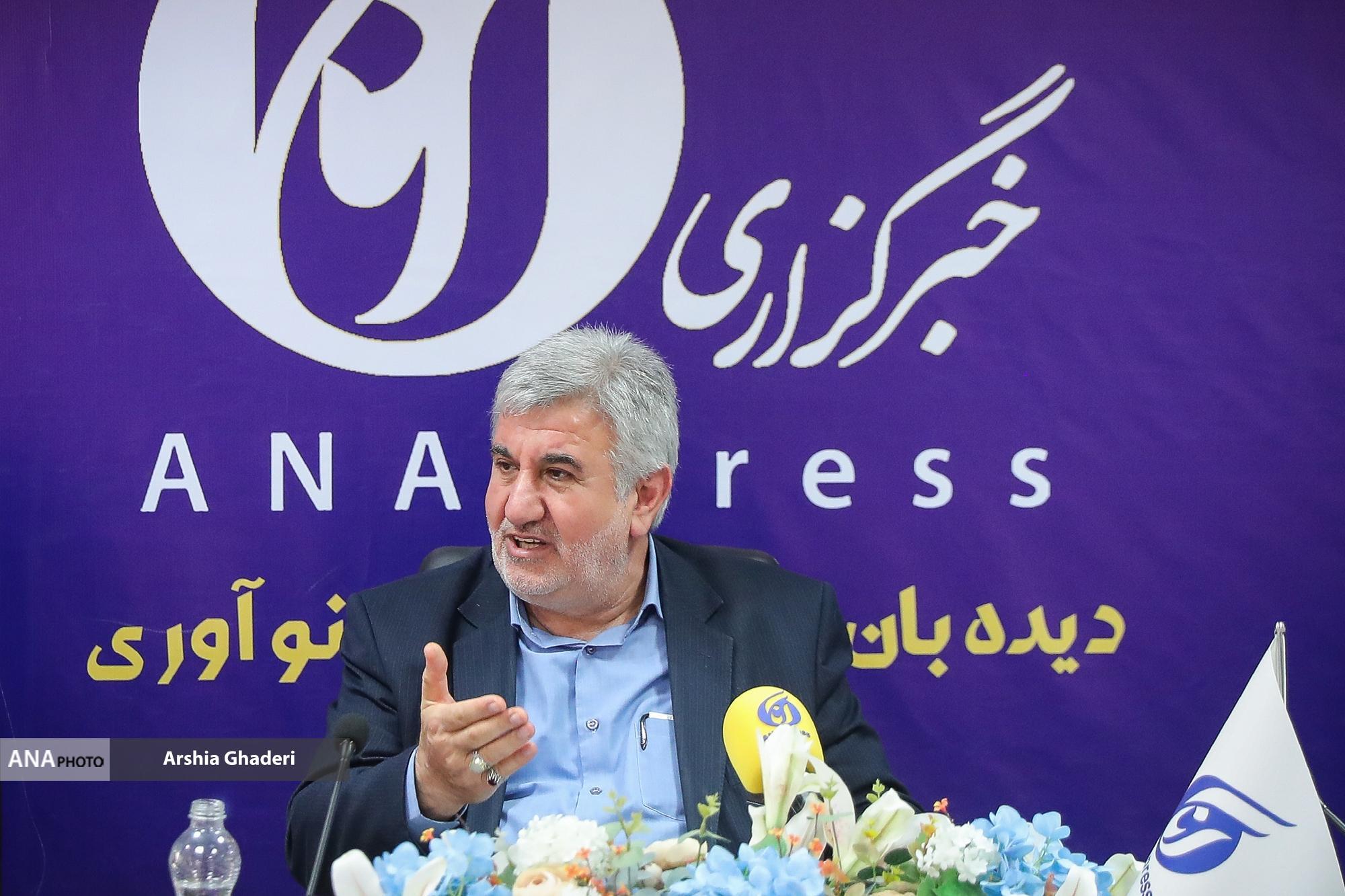 تلاش دشمن برای انشقاق بین دانشجویان و آرمانهای انقلاب/ خون شهدای دانشجو دانشگاهها را در برابر امپریالیزم بیمه کرد تلاش دشمن برای انشقاق بین دانشجویان و آرمانهای انقلاب/ خون شهدای دانشجو دانشگاهها را در برابر امپریالیزم بیمه کرد