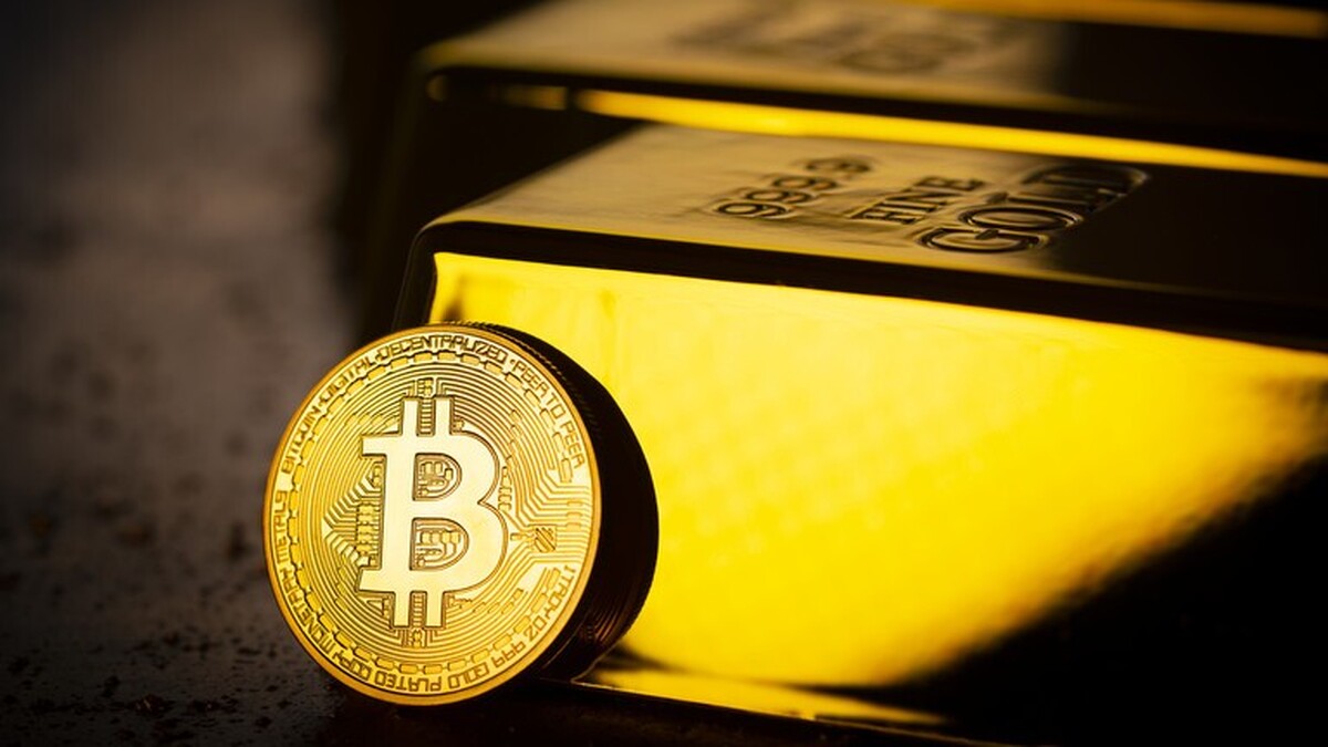 طلا و بیتکوین در برابر دلار قد علم کردند