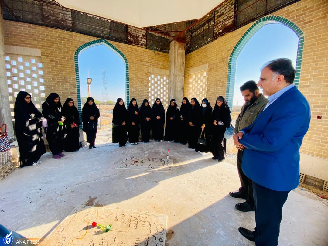 دانشجو باید با بصیرت افزایی در جنگ نرم نقش راهبردی ایفا کند دانشجو باید با بصیرت افزایی در جنگ نرم نقش راهبردی ایفا کند