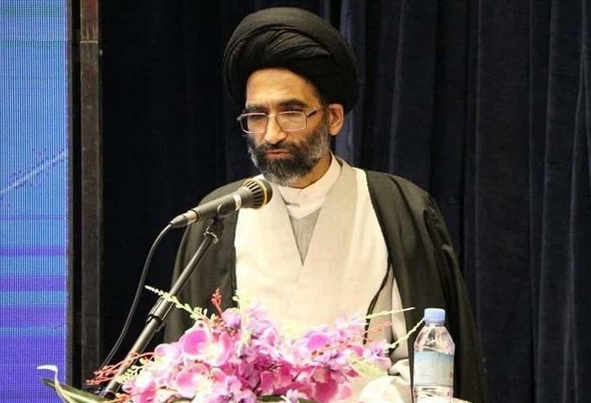 دانشجو باید به سلاح علم و بصیرت مجهز باشد