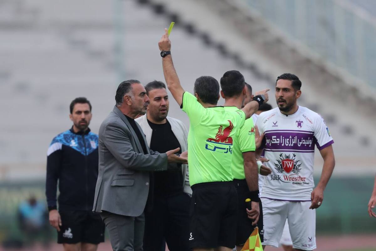 دیدگاه داوری در خصوص گل مشکوک مردود پرسپولیس تک گل سرخپوشان آفساید بود؟
