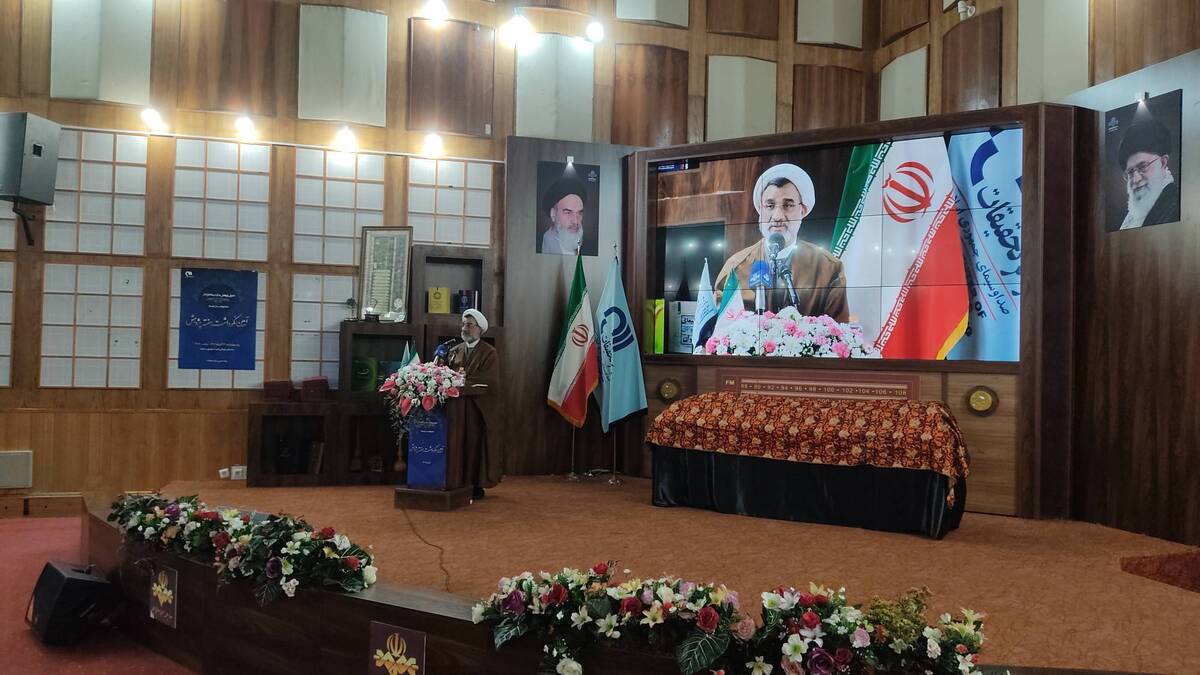 واکنش دبیر شورای عالی انقلاب فرهنگی به انتقادات رحیمپور ازغدی از صدا و سیما