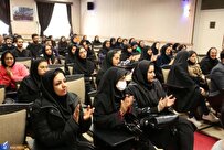 دانشجویان هویت دانشجویی را در خود نهادینه کنند