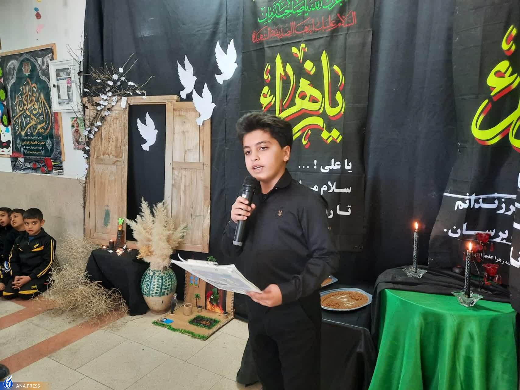 دانشجویان و استادان غرق در عزای حضرت فاطمه(س)؛ نوای حزن و اندوه در واحدهای دانشگاهی پیچید دانشجویان و استادان غرق در عزای حضرت فاطمه(س)؛ نوای حزن و اندوه در واحدهای دانشگاهی پیچید