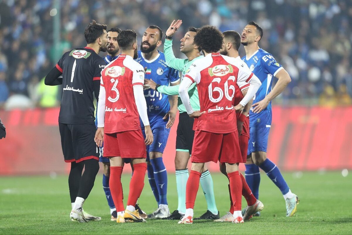 زشتیهای دربی تمامشدنی نیست استقلال و پرسپولیس قید بازیهای سهشنبه را زدهاند؟