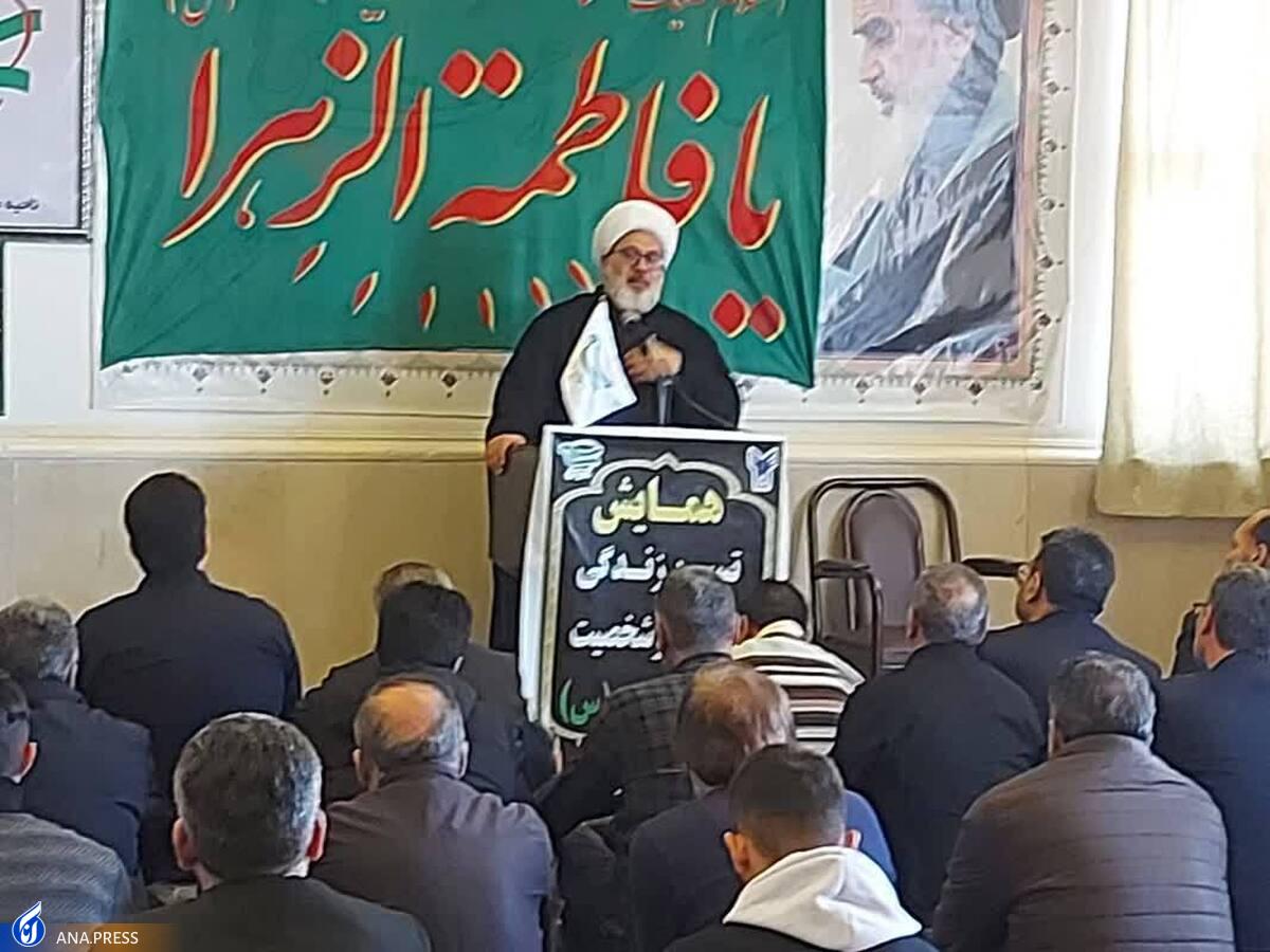 حضرت فاطمه(س) در محافل سیاسی به فکر امت رسولالله(ص) بود