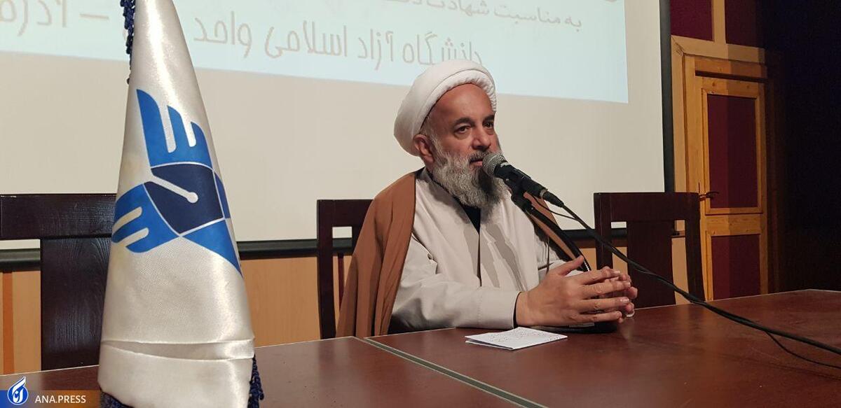 ایجاد قدرت علمی در کشور با نگاه مثبت حوزه و دانشگاه