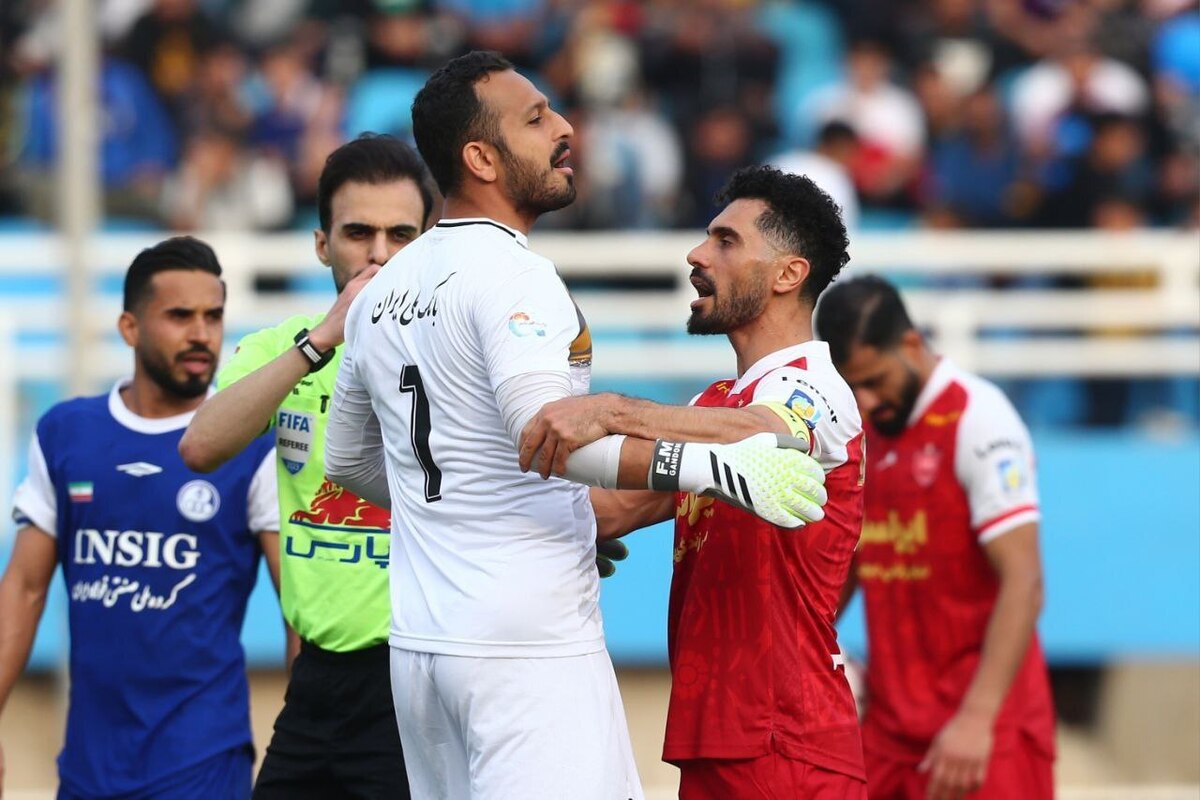 سخنگوی استقلال خوزستان: پورموسوی تیم را بیرون نکشید مقابل پرسپولیس قربانی اشتباه داوری شدیم