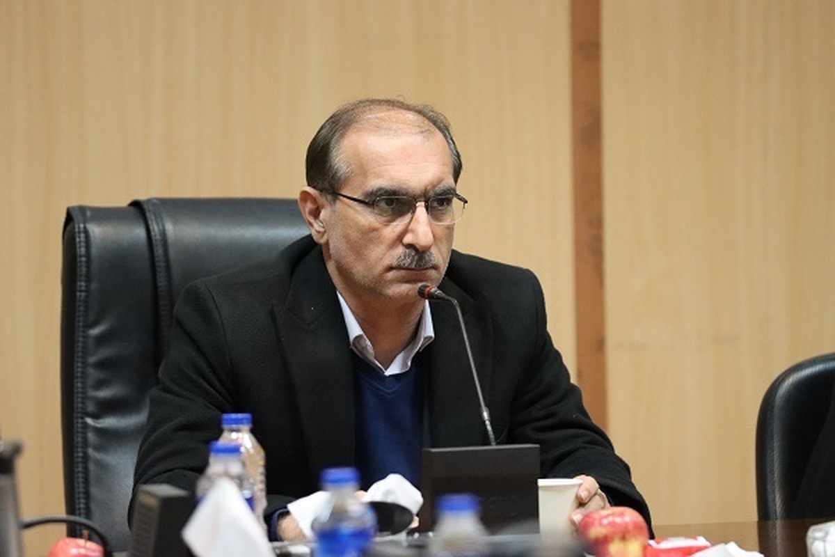 پیوند بُعد مادی و معنوی انسانها در حوزه و دانشگاه تجلی پیدا میکند