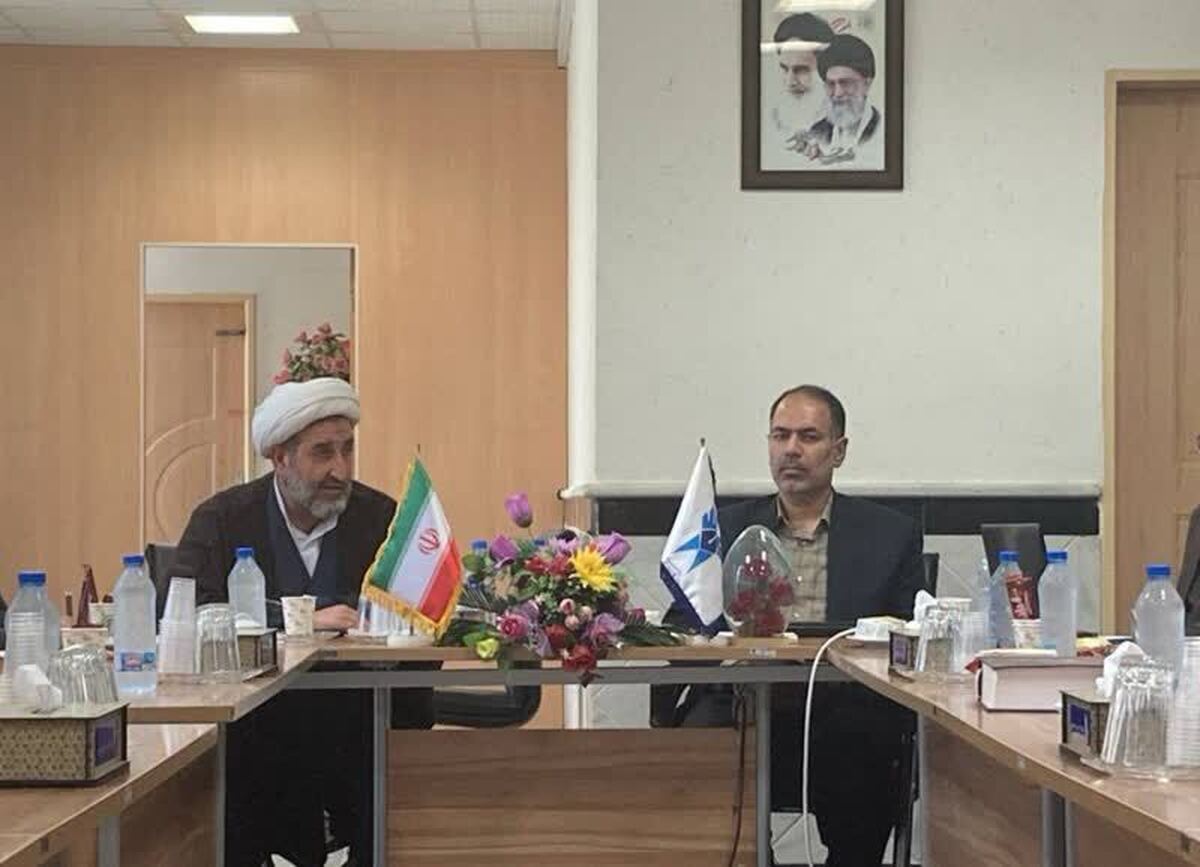 آمادگی استادان دانشگاه آزاد دزفول برای مشارکت در گروه همیاران «امر به معروف»