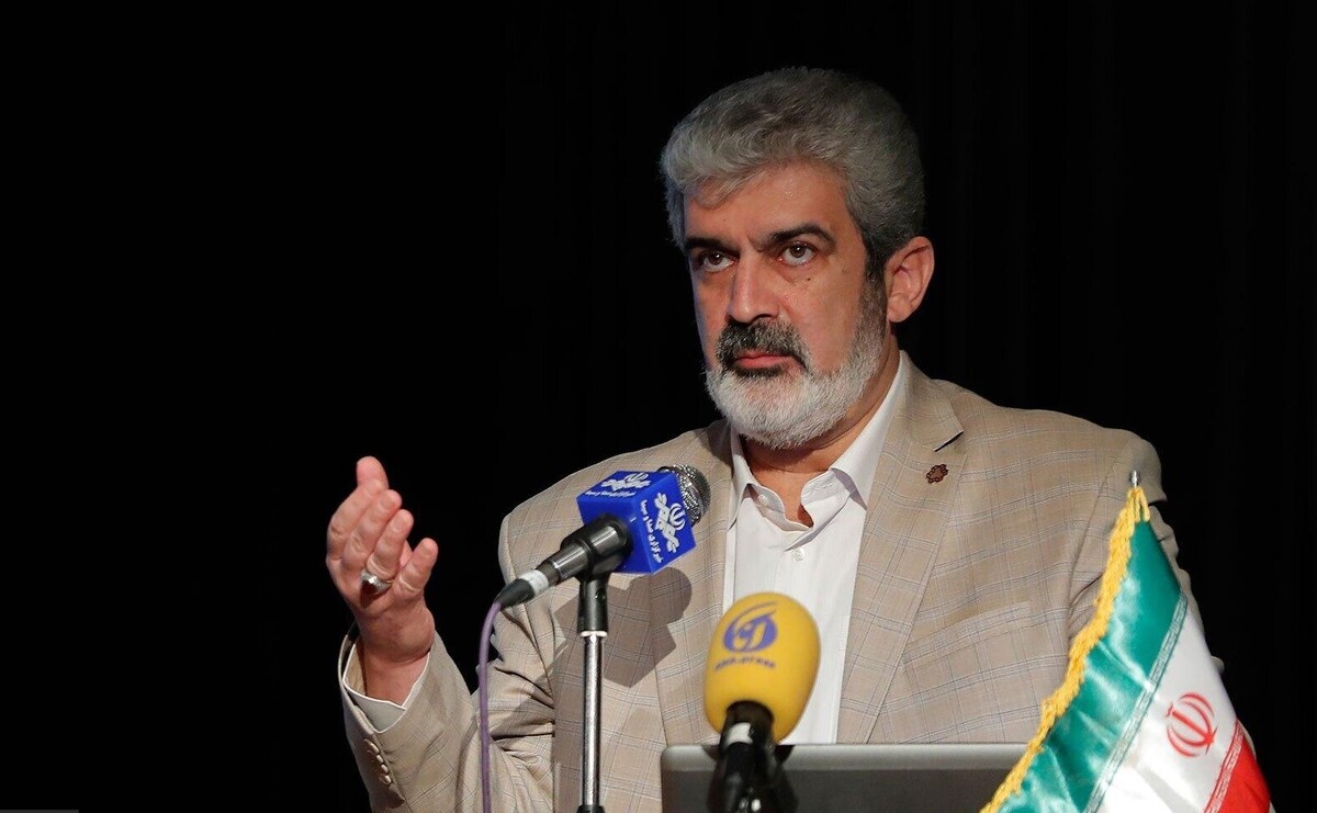 فقط انتشار مقاله شرط ارتقای رتبه علمی ایران نیست/ استخراج پژوهشهای مبتنی بر نیاز جامعه منجر به حل مسئله میشود