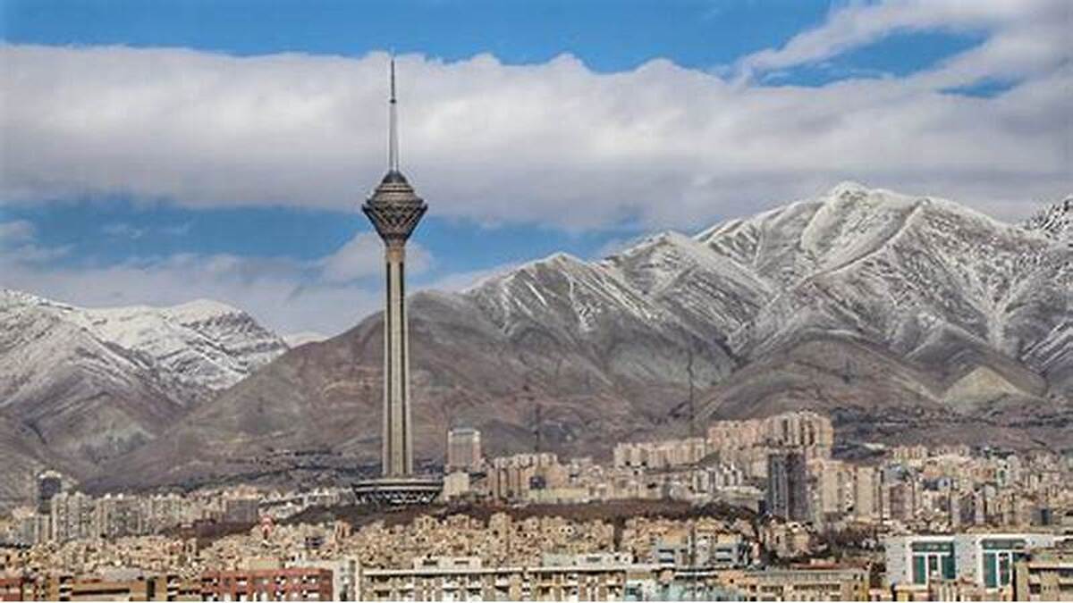هوای سالم تهران در روز طبیعت نماز جماعت در بوستانهای شمال تهران اقامه میشود