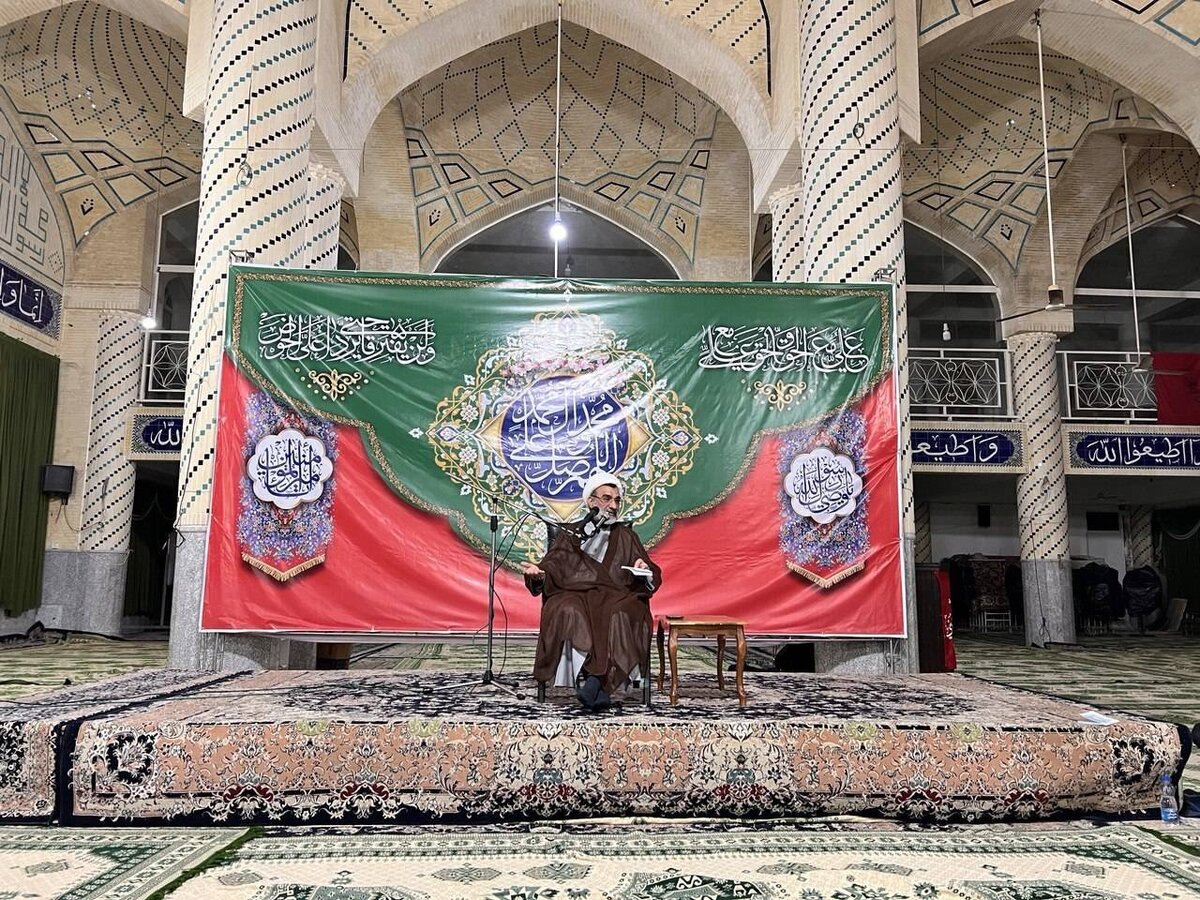 خسروپناه: باید جوانان در مواجهه با چالشهای زندگی به راهکارهای دینی توجه کنند