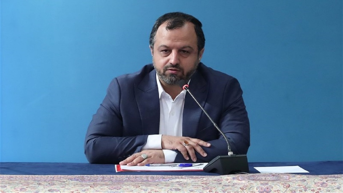 سخنگوی اقتصادی دولت: منتظریم تشریفات قانونی واگذاری استقلال و پرسپولیس به بانکهای غیر دولتی انجام شود