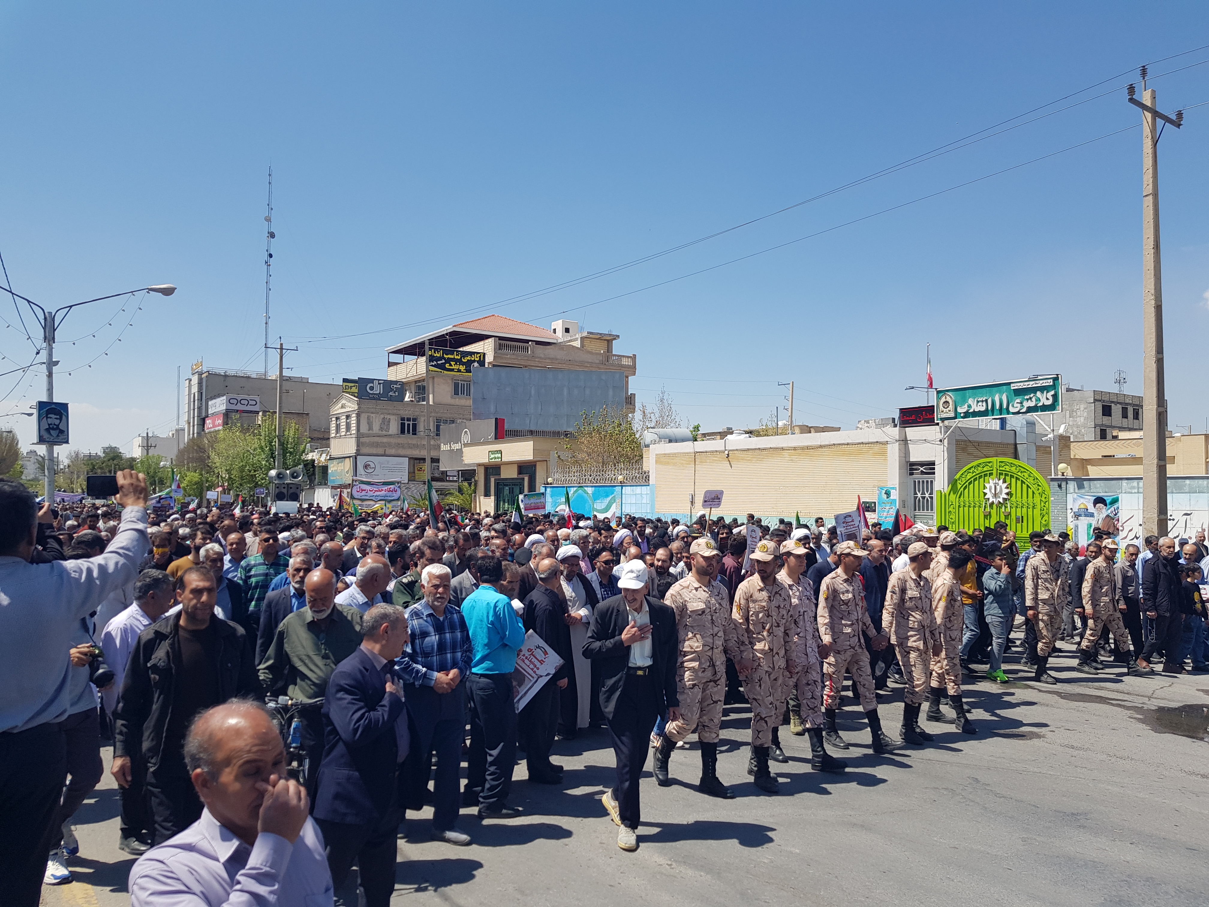 حماسه ایرانیان «رژیم کودککش» را دفن کرد/ طنین «مرگ بر اسرائیل» ایران را فراگرفت حماسه ایرانیان «رژیم کودککش» را دفن کرد/ طنین «مرگ بر اسرائیل» ایران را فراگرفت