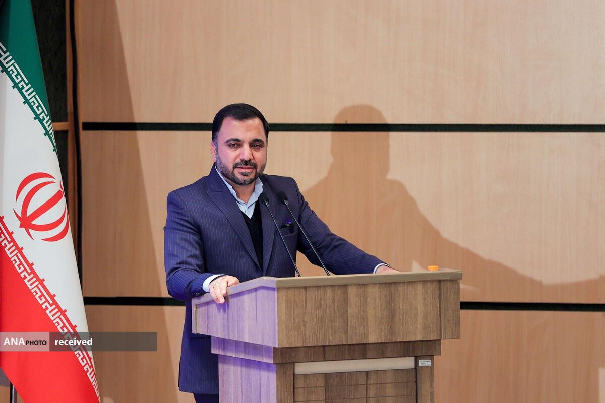 وزیر ارتباطات با آییننامه وزارت بهداشت درباره توزیع دارو مخالفت کرد
