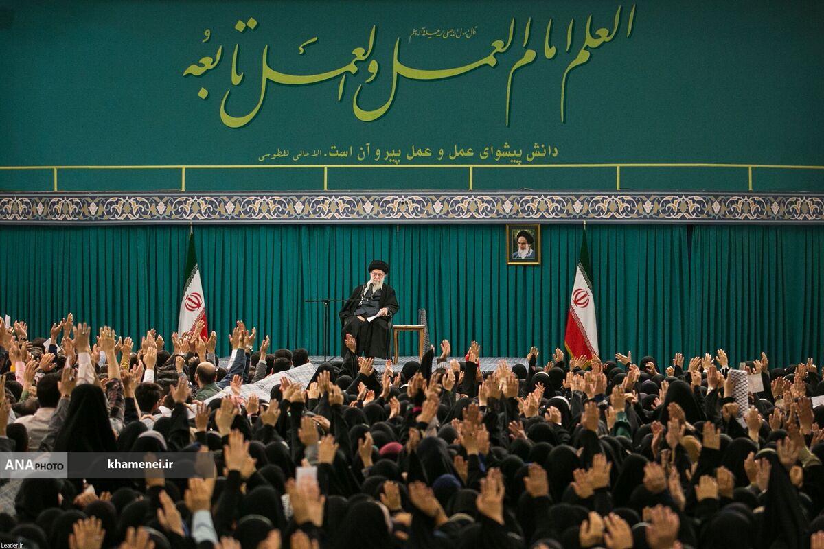 رهبر انقلاب: نگاه به واقعیتها باید ذهن جوان دانشجوی امروز را به سمت گرهگشایی مشکلات نزدیکتر کند