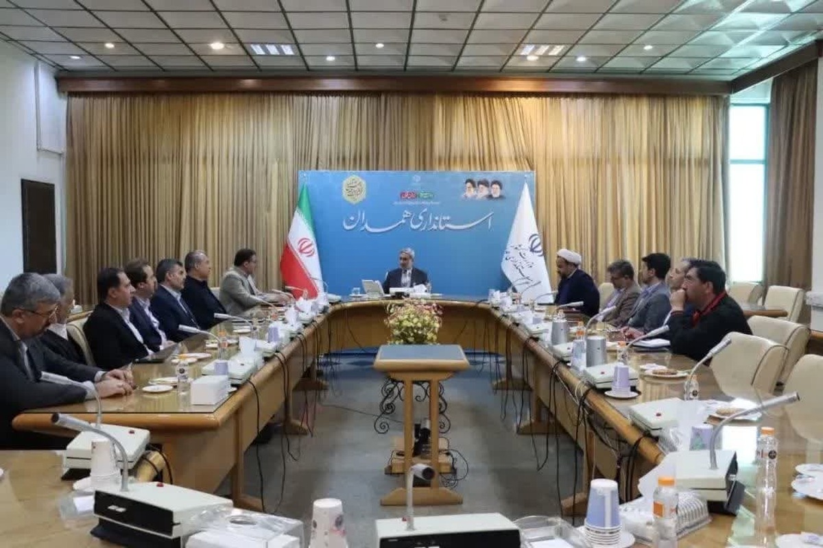 نیاز دانشگاه آزاد دستیابی به منابع پایدار درآمدی است