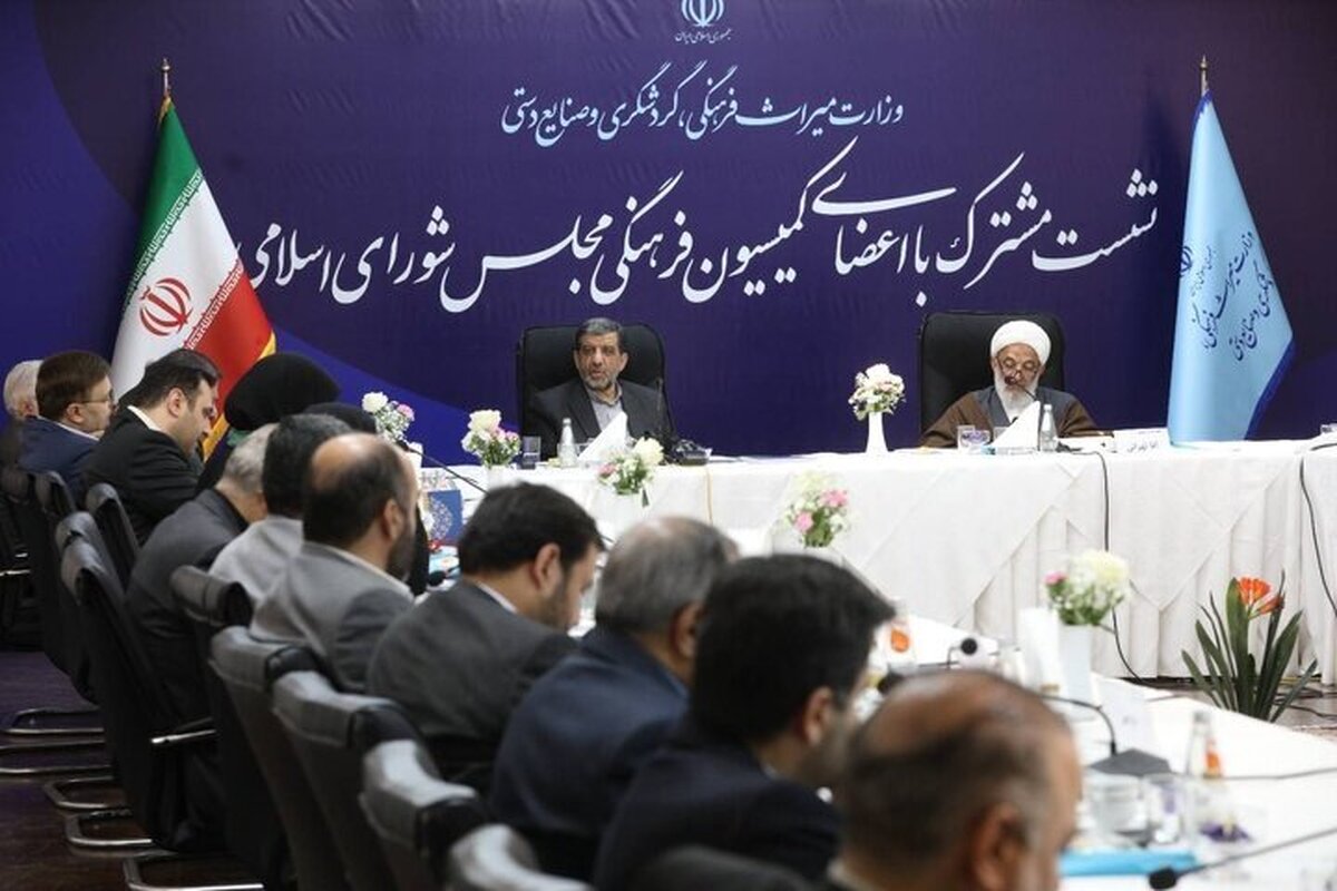 ضرغامی: ورودی تمامی شهرها بازارچه صنایعدستی ایجاد میشود