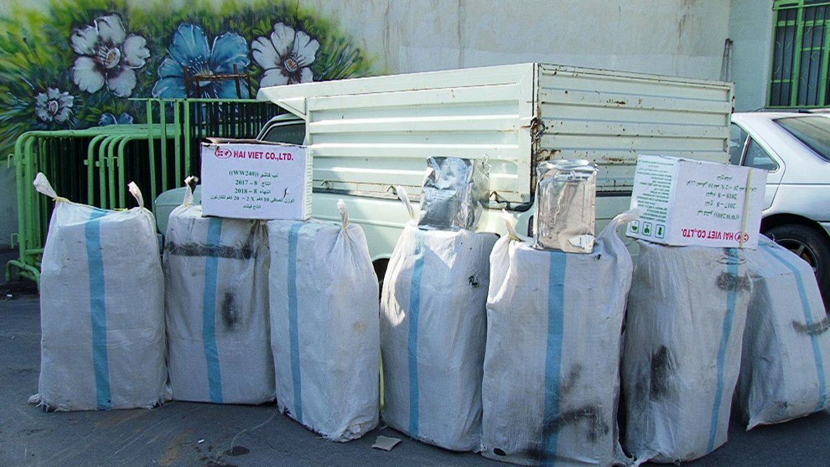 کشف ۵ تن خشکبار قاچاق از انباری در جنوب تهران